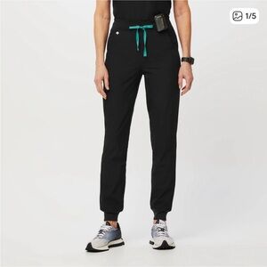 FIGS Zamora high waisted FREEx lined jogger scrub pants in black